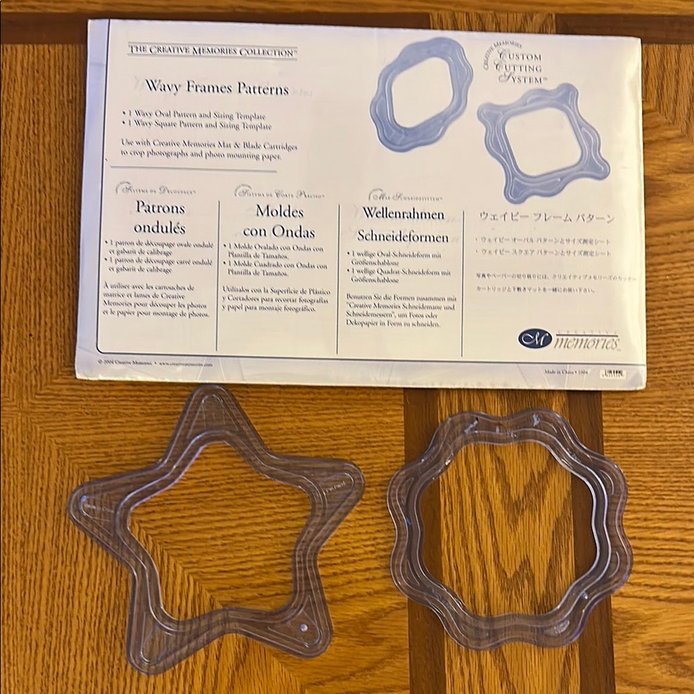 Creative Memories Wavy Frames Pattern Set - Clear